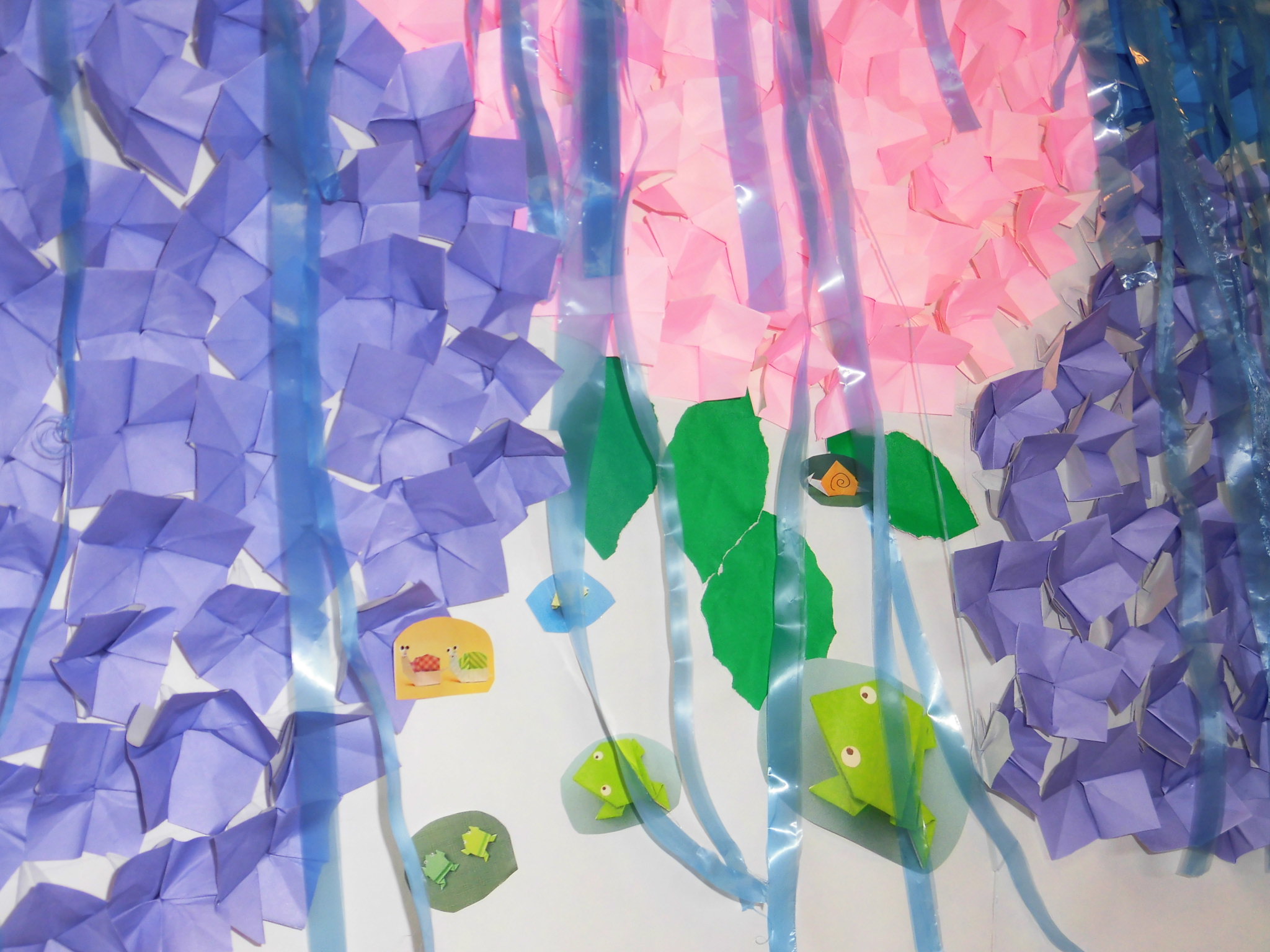 梅雨入りに合わせて折り紙で紫陽花を作りました【ハーモニーほんごう